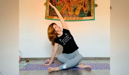 Alexandra-Chiriță-yoga