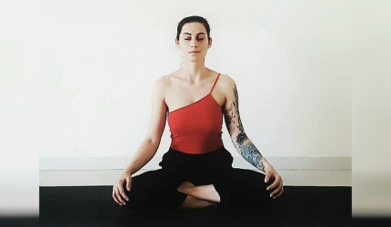 Anamaria-Văduva-instructor-yoga