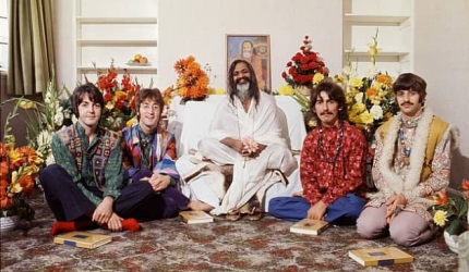 The Beatles, initiati de Maharishi, au fost promotorii miscarii New Age