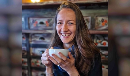 Flavia-Turcu-instructor-yoga