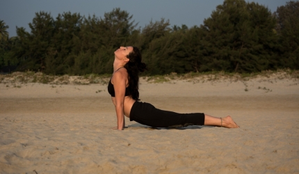 Interviu Alexandra Lazarescu: “Yoga m-a ajutat sa ma vindec si m-a invatat sa nu mai caut in exteriorul meu lucruri care sa ma faca fericita”