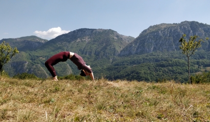 Interviu Alice Ioana Popescu: „Yoga promoveaza competitia cu tine insuti”