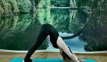 Interviu Eugenia Rød: ”La rand, la supermarket, poti practica yoga”