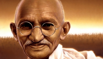 Gandhi, omul evenimentelor contradictorii