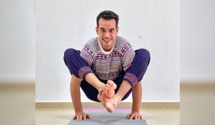 Raul-Sebastian-Puscas-instructor-yoga