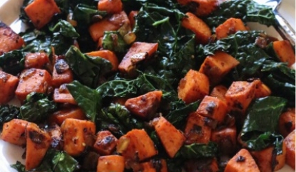 Reteta ayurvedica: Cartofi dulci cu varza Kale si ghimbir