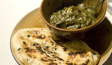 Reteta indiana: Saag cu spanac si varza Kale