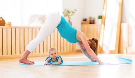 Yoga dupa nastere – reguli de baza si asane recomandate