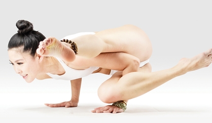 Astavakrasana