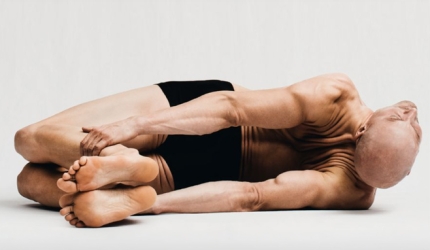 Parsva Dhanurasana