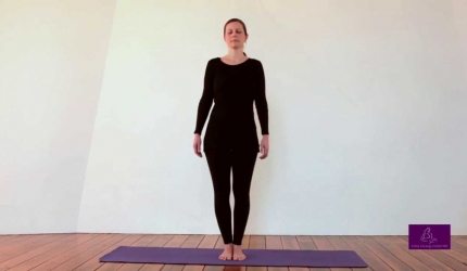 Tadasana (Postura Muntelui)