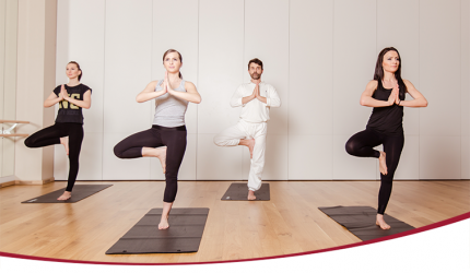 Curs Hatha Yoga la Shiseido Spa, ținut de instructorul Val Voicu.